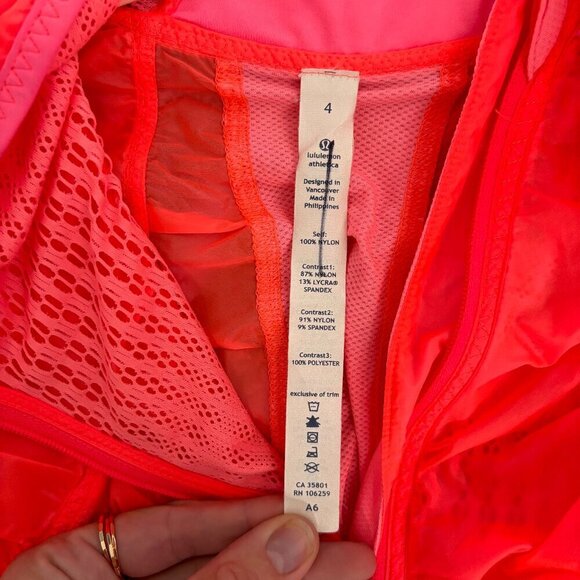 Lululemon Nothin' To Hide Running Jacket in Flash Light, Size 4 - Picture 9 of 9